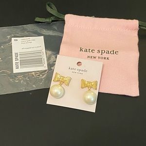 Kate Spade All Wrapped Up Pearl Earrings